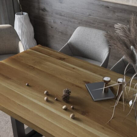 Esszimmer Massivholztisch