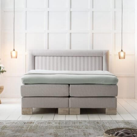 Luxuriöses Boxspringbett von DUOFORM – handgefertigt, Polsterbett nach Maß, individuelles Designer-Bett, hochwertige Boxspringbetten Ostwestfalen, Schlafkomfort made in Germany Boxspringbett kaufen Polsterbett Designer Boxspringbett Boxspringbetten nach Maß hochwertige Betten Deutschland Boxspringbetten Ostwestfalen Schlafkomfort made in Germany