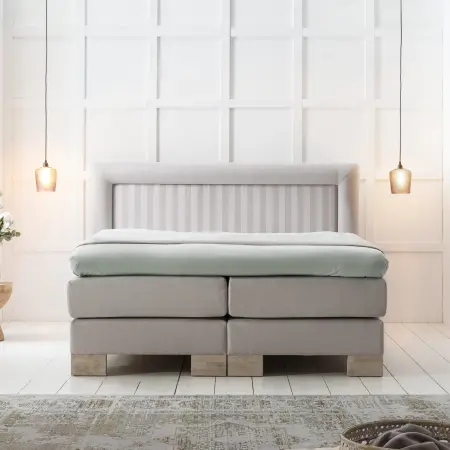 Luxuriöses Boxspringbett von DUOFORM – handgefertigt, Polsterbett nach Maß, individuelles Designer-Bett, hochwertige Boxspringbetten Ostwestfalen, Schlafkomfort made in Germany Boxspringbett kaufen Polsterbett Designer Boxspringbett Boxspringbetten nach Maß hochwertige Betten Deutschland Boxspringbetten Ostwestfalen Schlafkomfort made in Germany