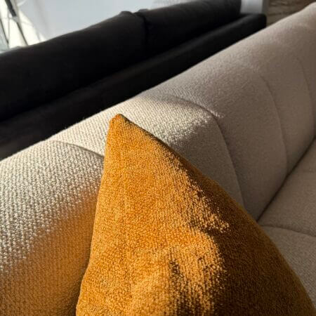 Hochwertige, sorgfältig ausgewählte Stoffe – langlebig, pflegeleicht und exklusiv im Design