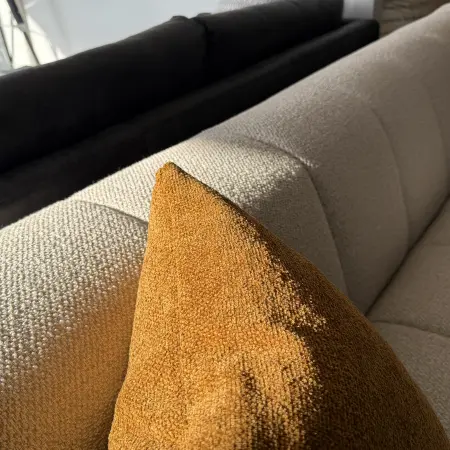 Hochwertige, sorgfältig ausgewählte Stoffe – langlebig, pflegeleicht und exklusiv im Design