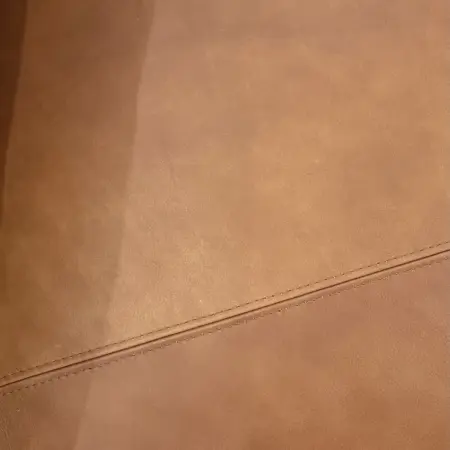 Hochwertige, sorgfältig ausgewählte Stoffe – langlebig, pflegeleicht und exklusiv im Design