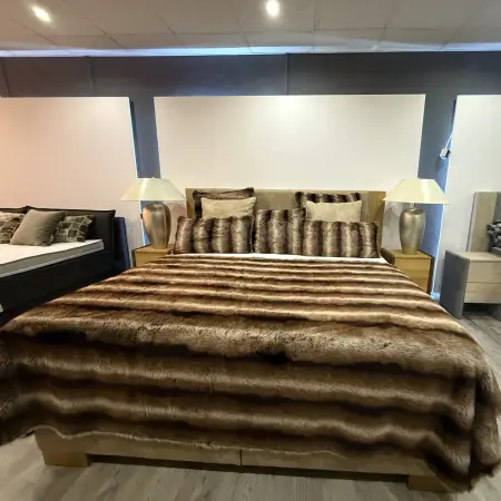 Luxuriöses Boxspringbett von DUOFORM – handgefertigt, Polsterbett nach Maß, individuelles Designer-Bett, hochwertige Boxspringbetten Ostwestfalen, Schlafkomfort made in Germany Boxspringbett kaufen Polsterbett Designer Boxspringbett Boxspringbetten nach Maß hochwertige Betten Deutschland Boxspringbetten Ostwestfalen Schlafkomfort made in Germany