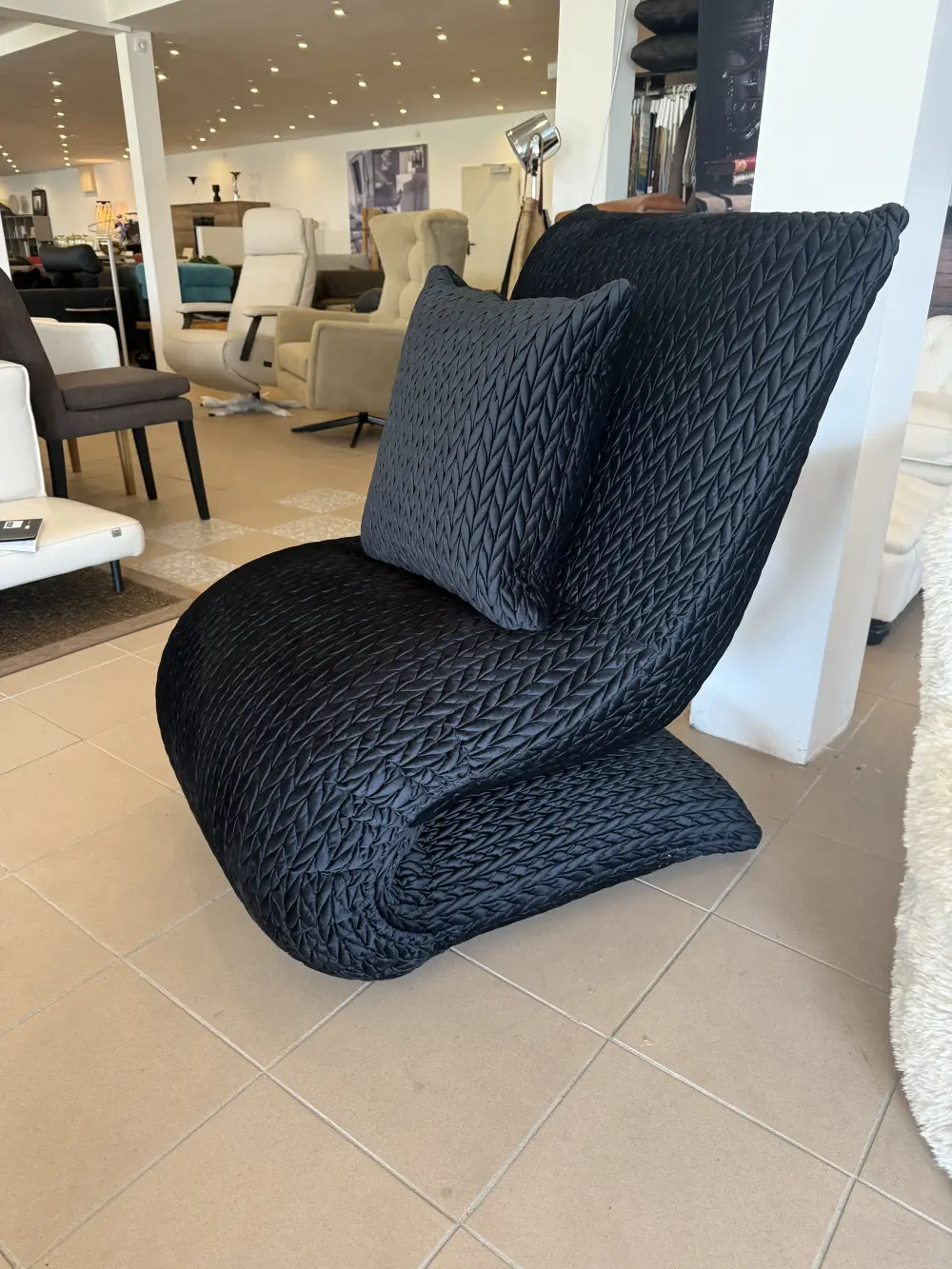 Exklusiver Sessel von DUOFORM – handgefertigter Polstersessel, Ledersessel, individueller Lesesessel, Relaxsessel nach Maß, Sessel für Wohnzimmer, hochwertige deutsche Möbel Sessel kaufen Relaxsessel Polstersessel Ledersessel bequemer Sessel Sessel Wohnzimmer deutsche Qualitätsmöbel Sessel Ostwestfalen
