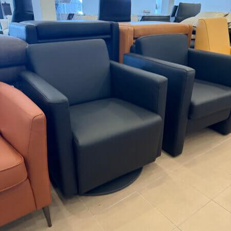 Exklusiver Sessel von DUOFORM – handgefertigter Polstersessel, Ledersessel, individueller Lesesessel, Relaxsessel nach Maß, Sessel für Wohnzimmer, hochwertige deutsche Möbel Sessel kaufen Relaxsessel Polstersessel Ledersessel bequemer Sessel Sessel Wohnzimmer deutsche Qualitätsmöbel Sessel Ostwestfalen