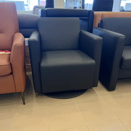 Exklusiver Sessel von DUOFORM – handgefertigter Polstersessel, Ledersessel, individueller Lesesessel, Relaxsessel nach Maß, Sessel für Wohnzimmer, hochwertige deutsche Möbel Sessel kaufen Relaxsessel Polstersessel Ledersessel bequemer Sessel Sessel Wohnzimmer deutsche Qualitätsmöbel Sessel Ostwestfalen